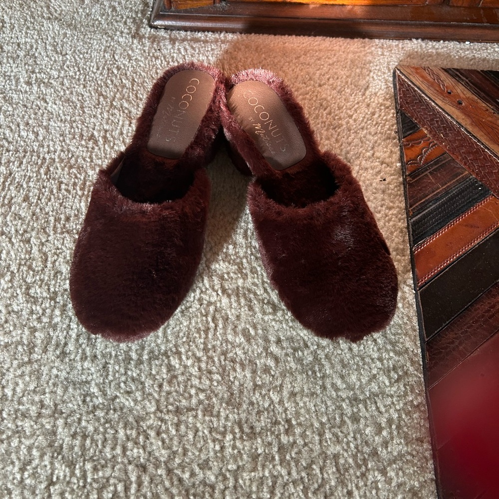 Coconuts by Matisse Brown Moccasin Slippers with Plush Lining